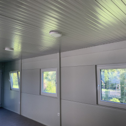 Doppelcontainer innenraum