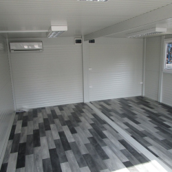 Doppelcontainer innenraum