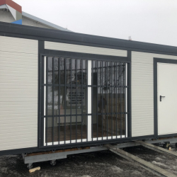 FEUERFESTE CONTAINER