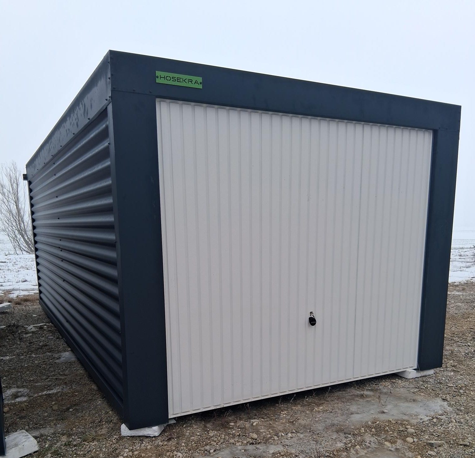 GARAŽA 6 X 3 X 2,3 m