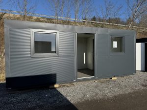 Osnovni Kontejner z WC-jem 6mx2,3m