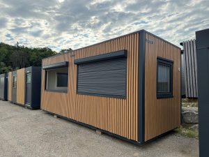 Kontejner 6x2,3x2,7m