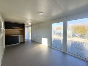 Viked Kontejner 7 x 2.3m s kuhinjo in kopalnico